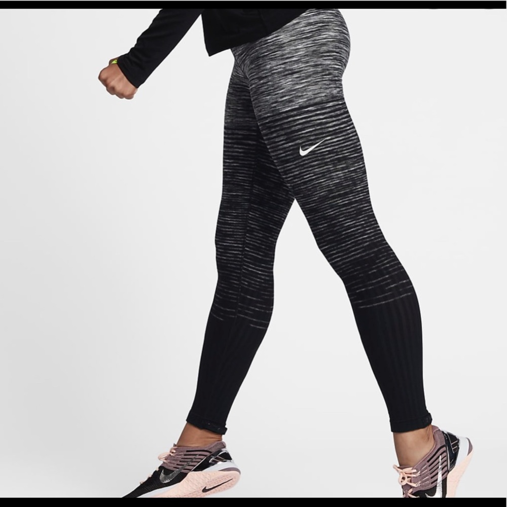 Nike HyperWarm Leggings